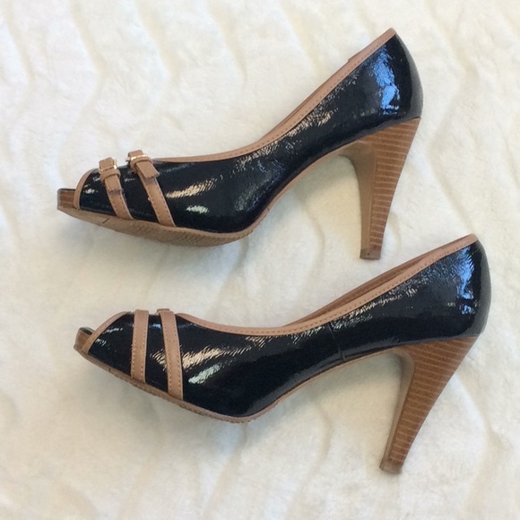 Candie’s Buckle Heels - Picture 3 of 7